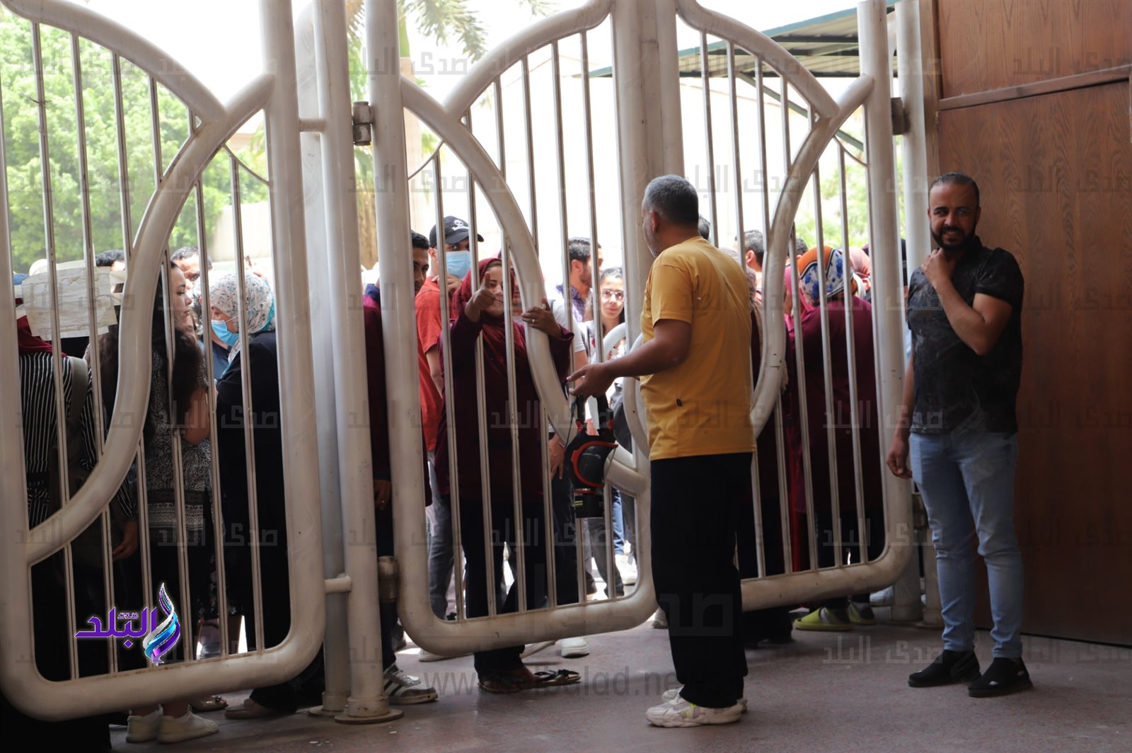 ألسن عين شمس تطلق صافرات الإنذار التجريبية لإخلاء الكلية