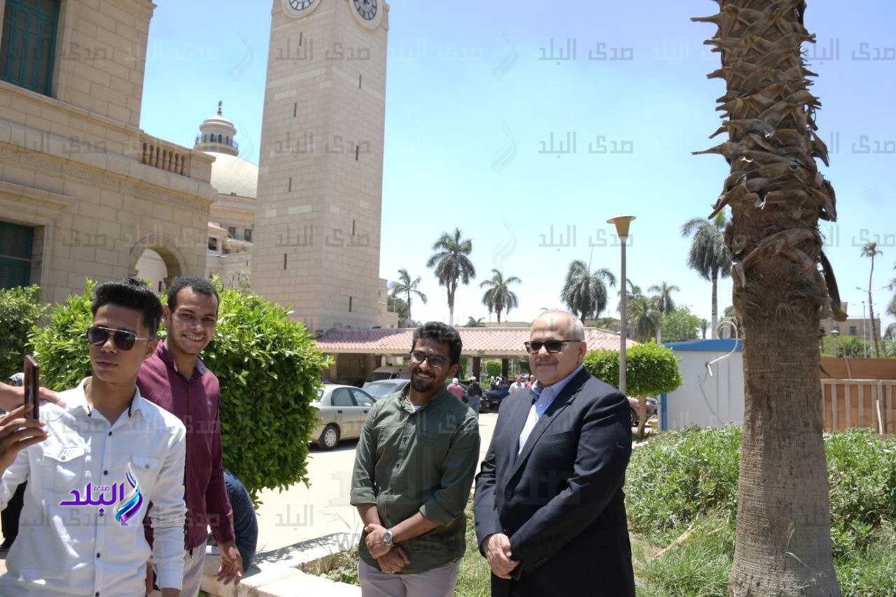 الخشت يلتقي بطلاب الجامعة في حوار أبوي