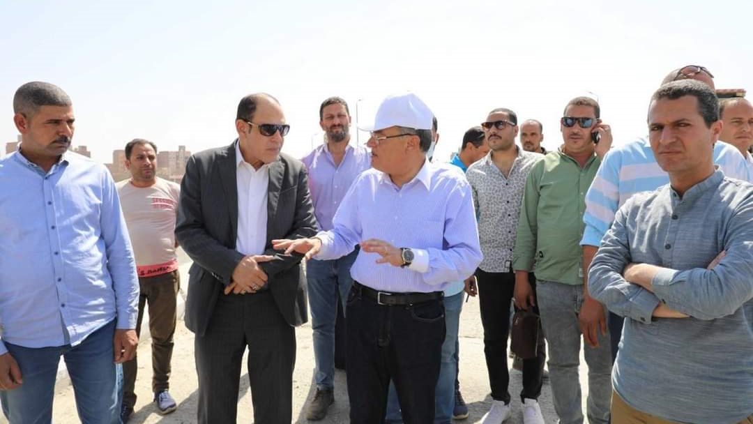 محافظ المنيا يتفقد كوبري ملوي العلوي 