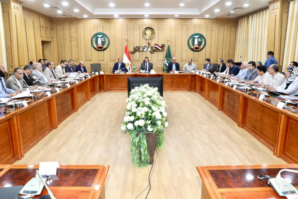 اجتماع محافظ المنوفية