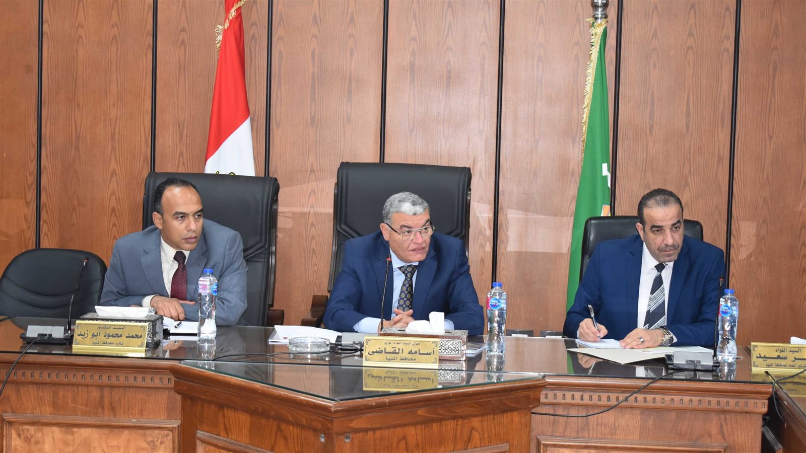 اللواء أسامة القاضي محافظ المنيا خلال الاجتماع 
