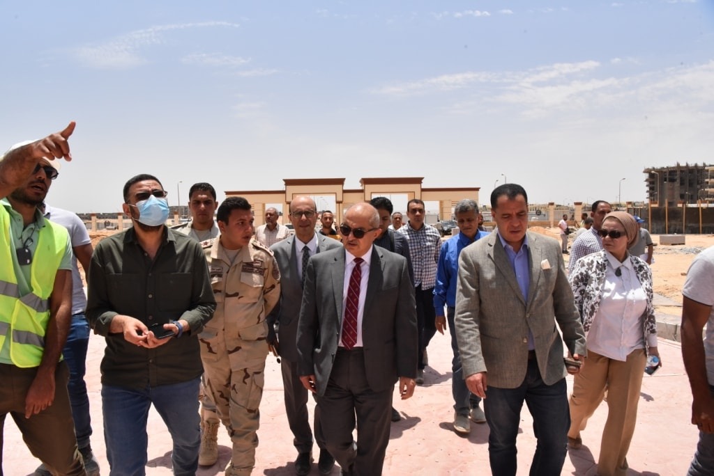   الدكتور طارق الجمال  رئيس جامعة أسيوط