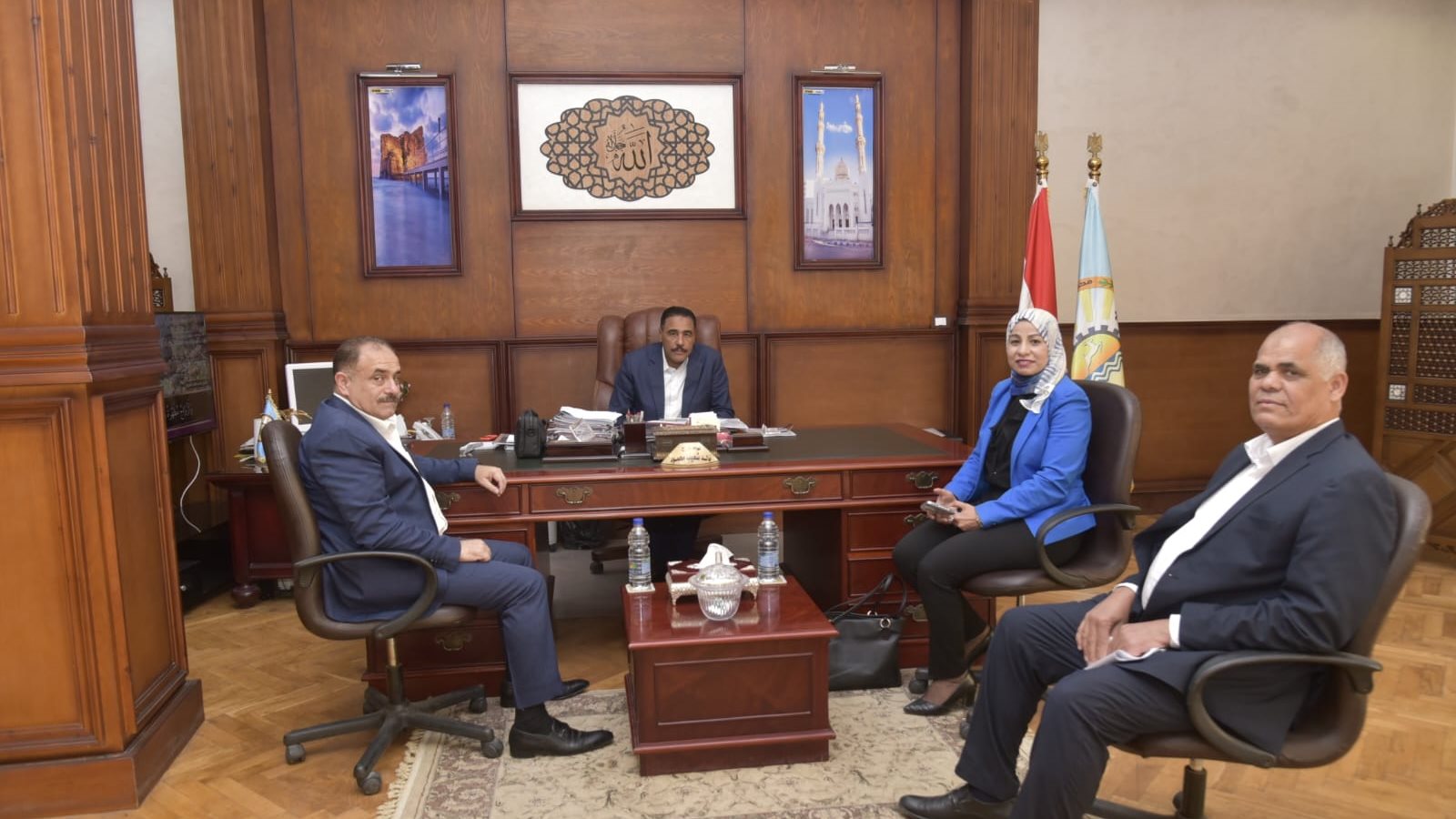 محافظ مطروح خلال الاجتماع