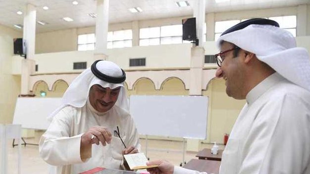 جانب من الانتخابات  جانب من الانتخابات