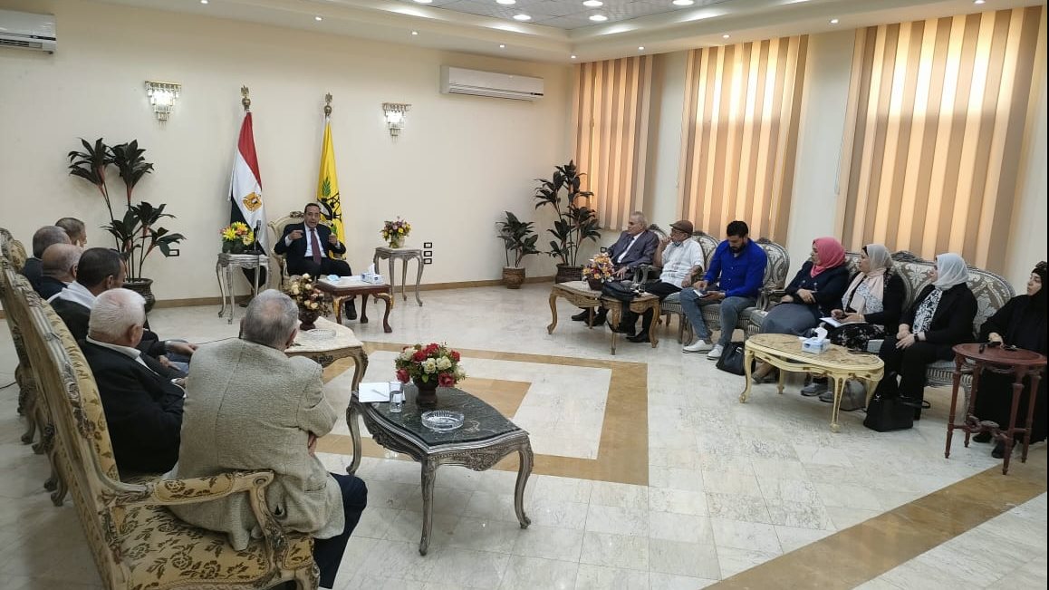 لقاء محافظ شمال سيناء  مع ممثلي الاحزاب والنقابات 