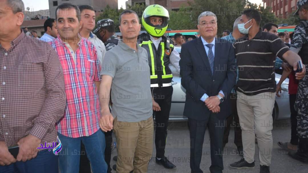 محافظ المنيا يتابع حادث سقوط ميكروباص بترعة الإبراهيمية 