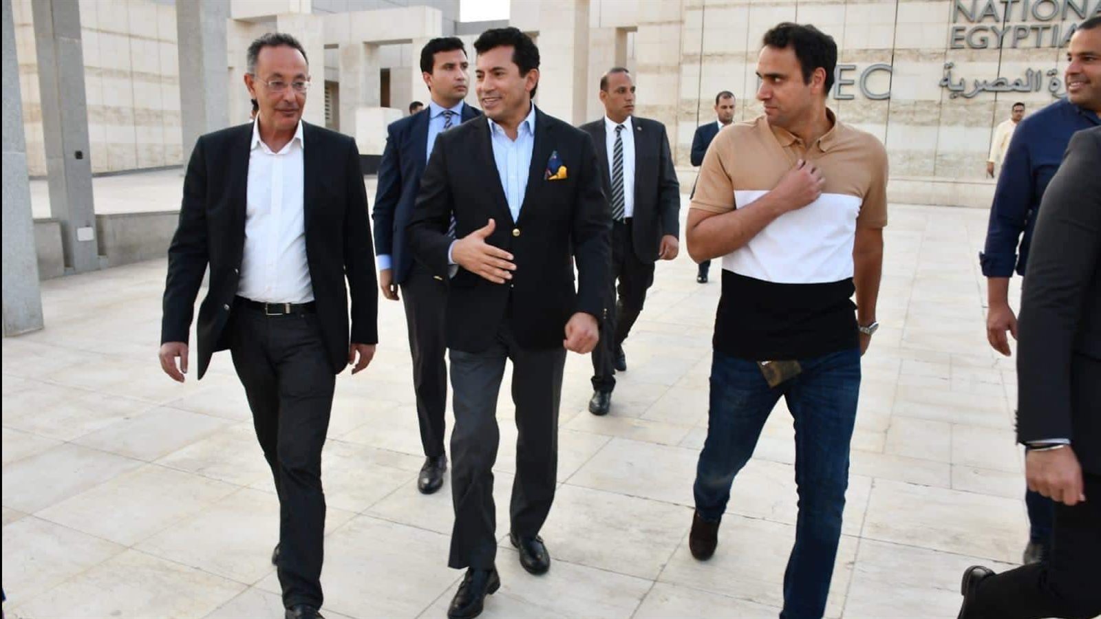 وزير الرياضة يشهد انطلاق دور نصف النهائي CIB 