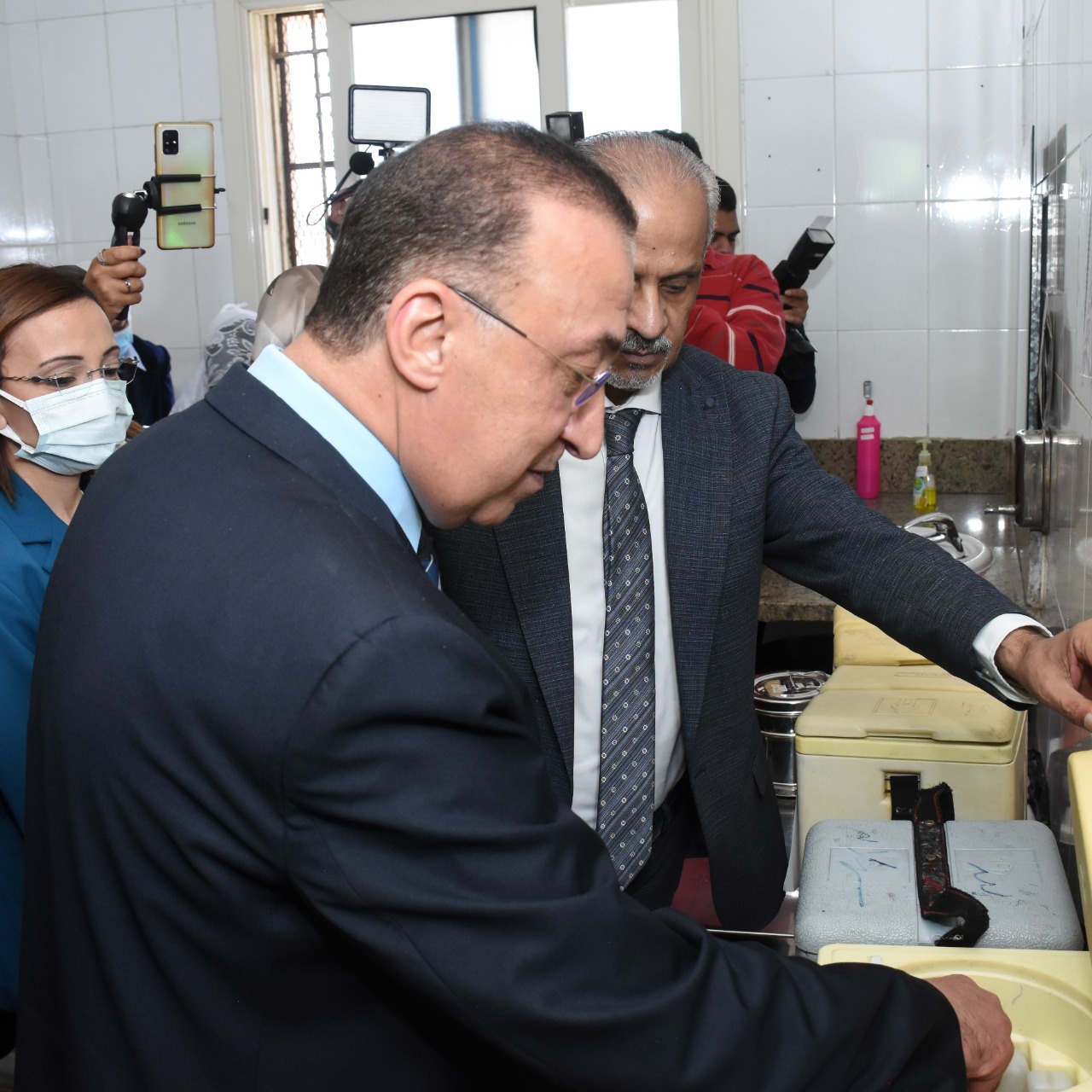 محافظ الإسكندرية يعلن انطلاق حملة طرق الأبواب 