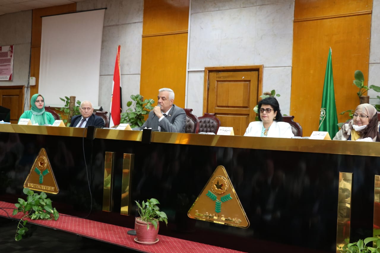 رئيس جامعة المنوفية 