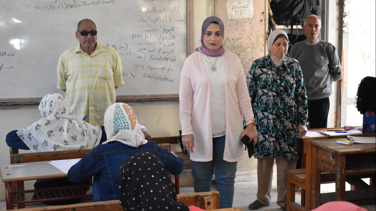 نادية فتحي وكيل مديرية التربية والتعليم