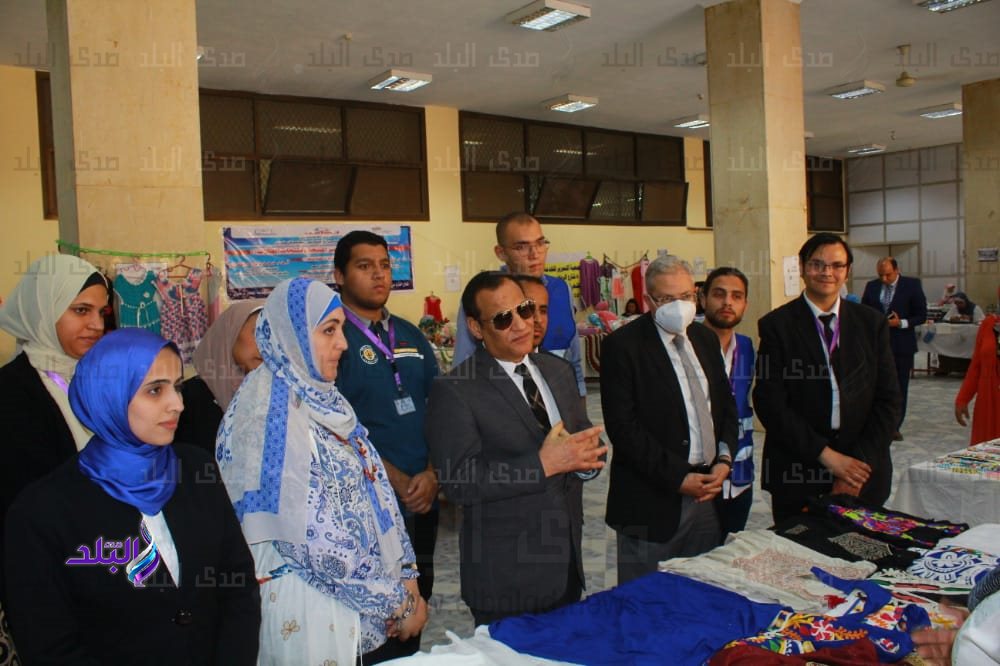 وحدة التضامن الاجتماعي  تفتتح معرضها الأول للأسر المنتجة والحرف اليدوية