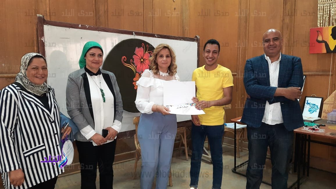 اختتمت اليوم كلية الآداب بجامعة عين شمس الأنشطة الطلابية لاتحاد الكلية