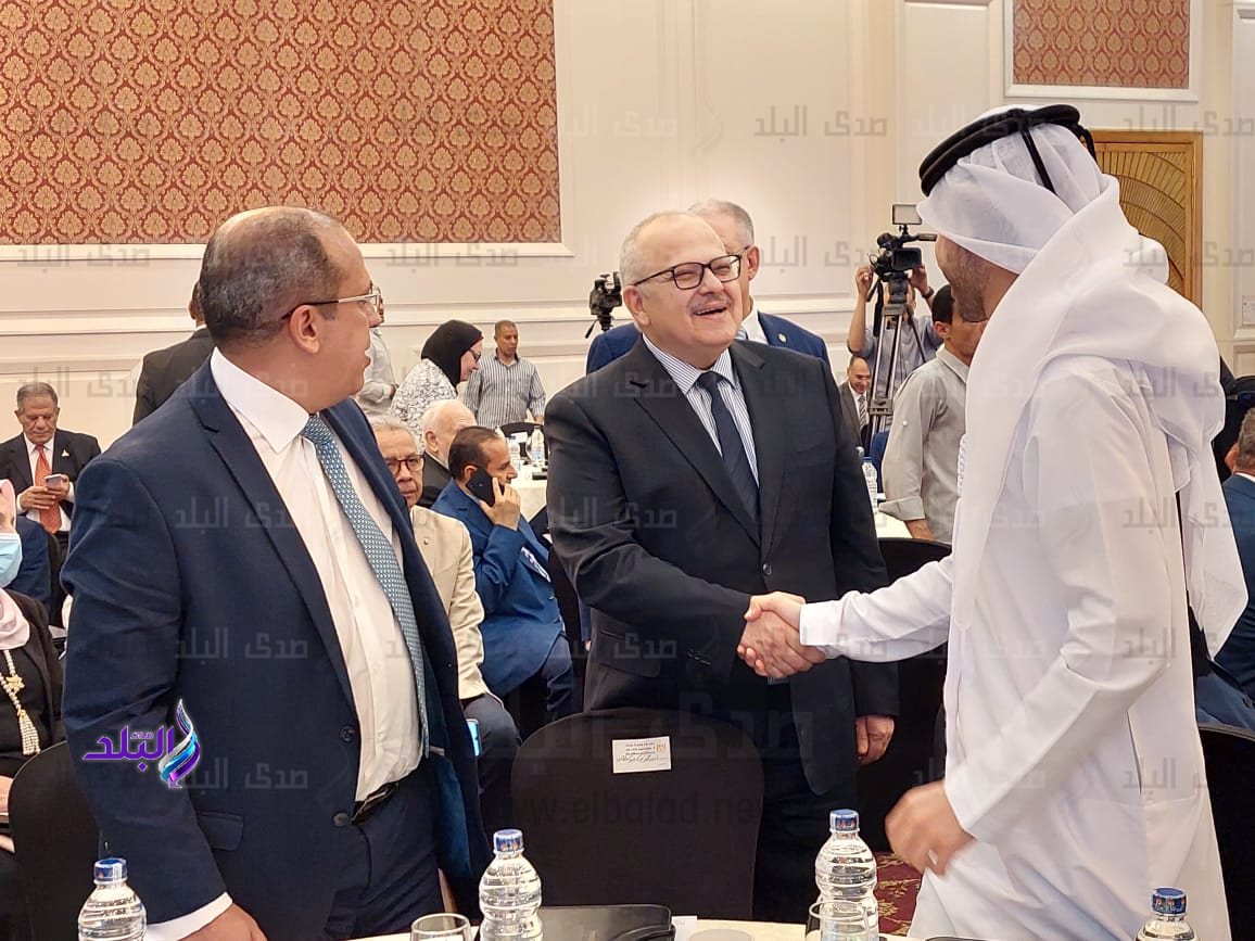 الخشت يتسلم شهادة التكريم من الهيئة القومية لضمان جودة التعليم