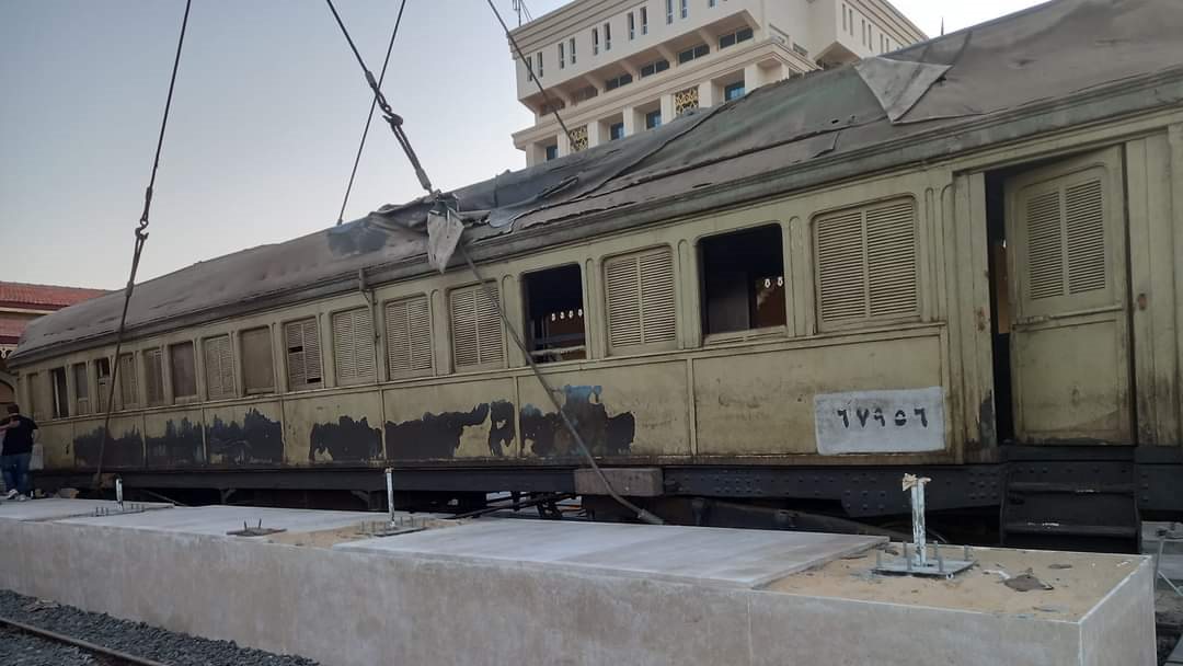 قطار ديليسبس أثناء النقل 