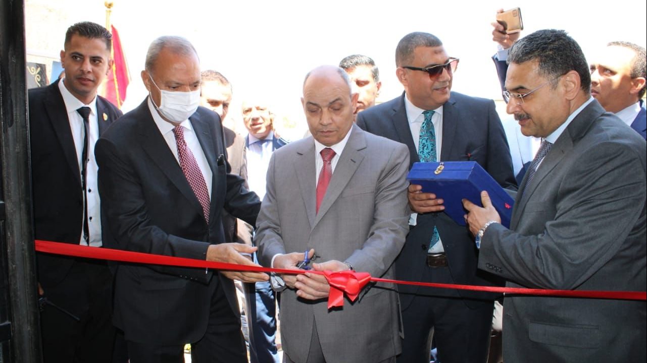 لمستشار عزت أبو زيد