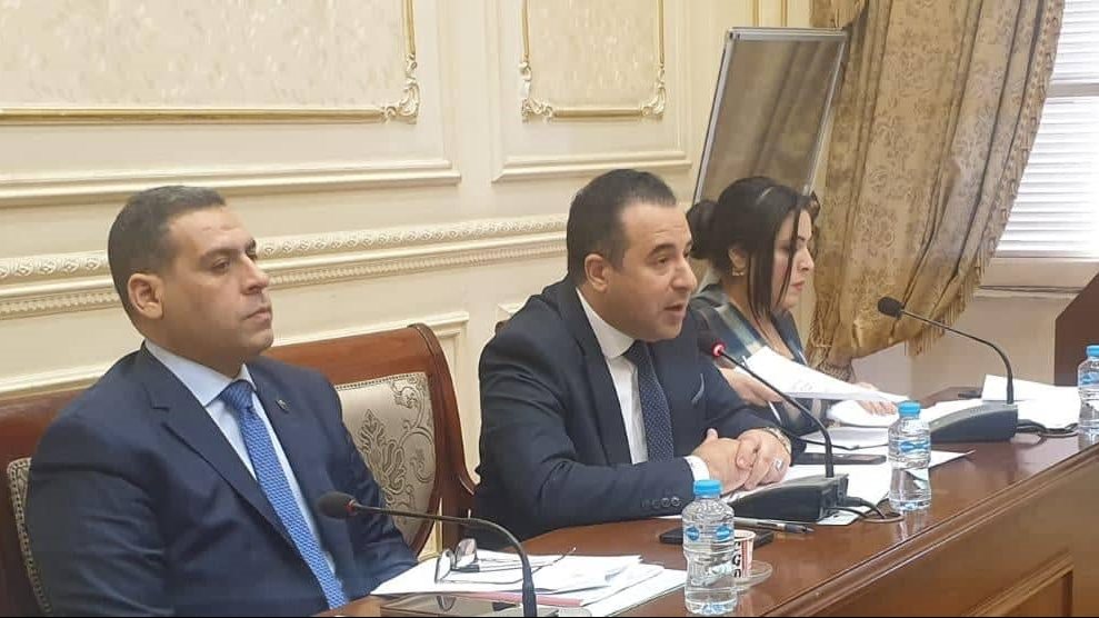 لجنة الاتصالات بالبرلمان خلال إجتماعها اليوم 