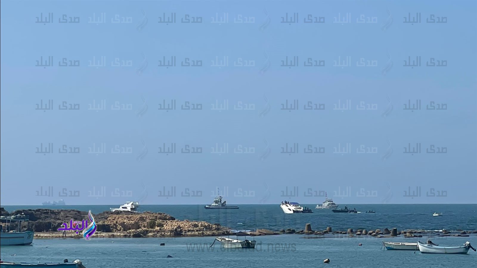 شحوط مركب في مياه الإسكندرية بالقرب من شاطئ مياميو
