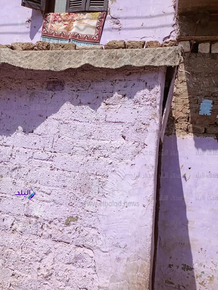 121389-جانب-من-انهيار-المنزل-(1)