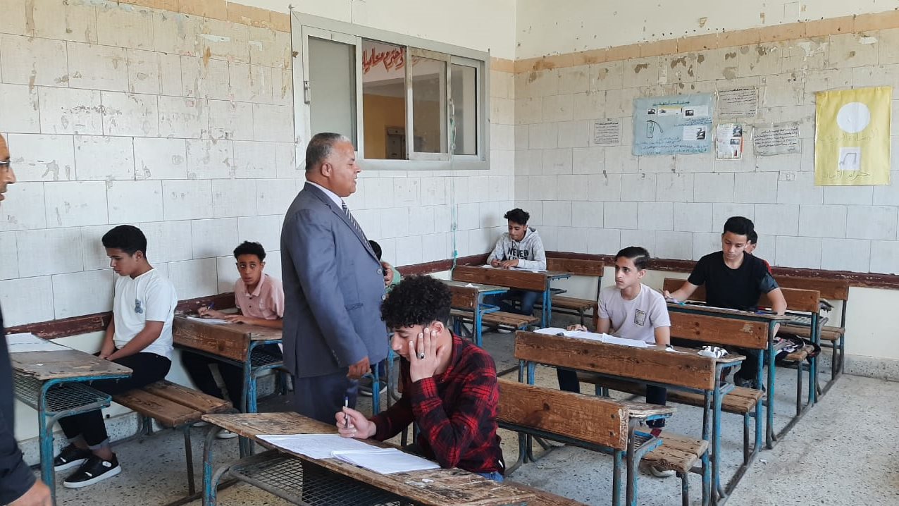 امتحانات الدبلومات الفنية 