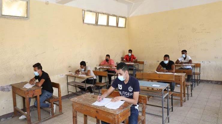 امتحانات الدبلومات الفنيه 