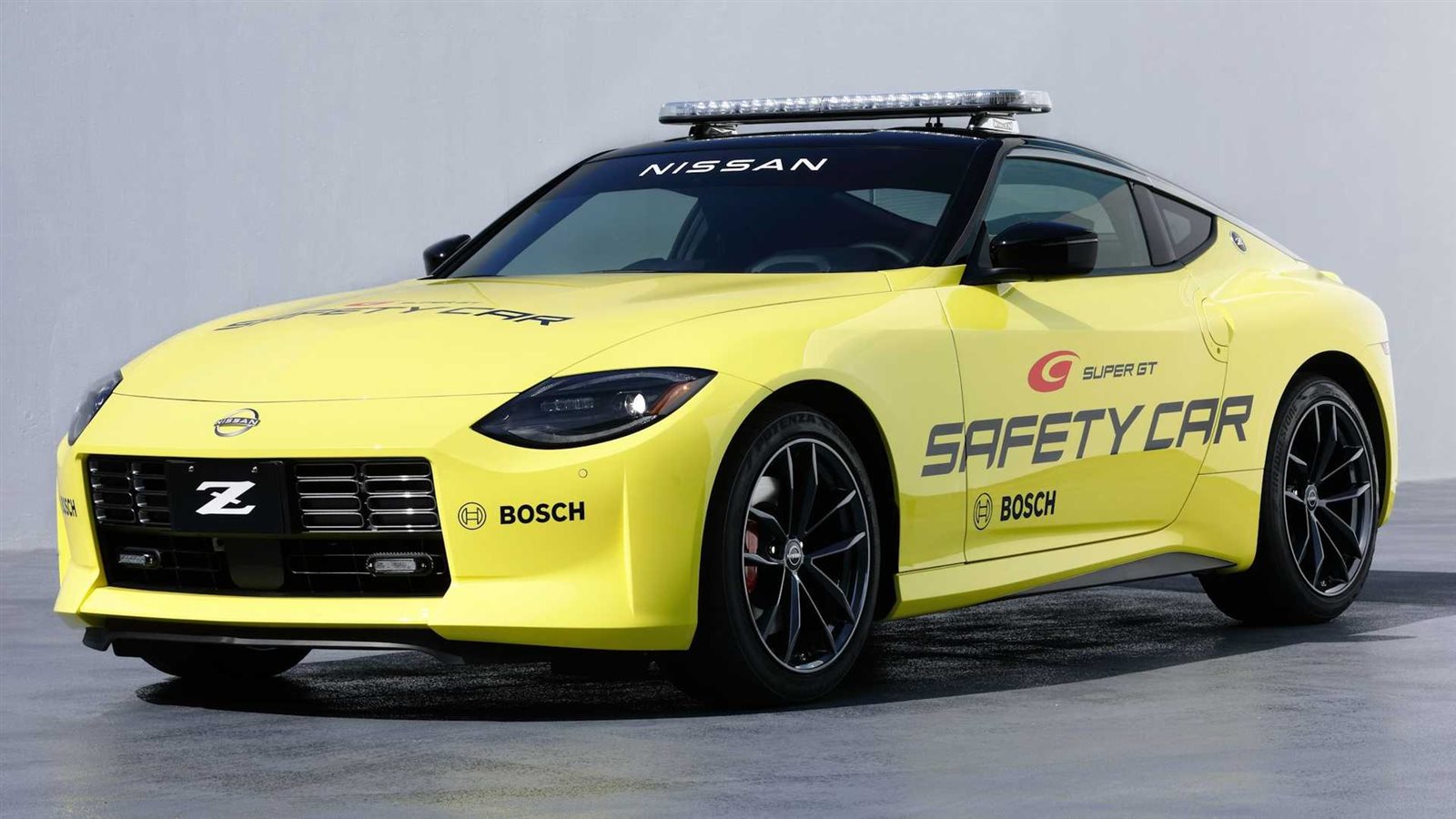 نيسان Z تحصل على امتياز في سلسلة سباقات  Super GT