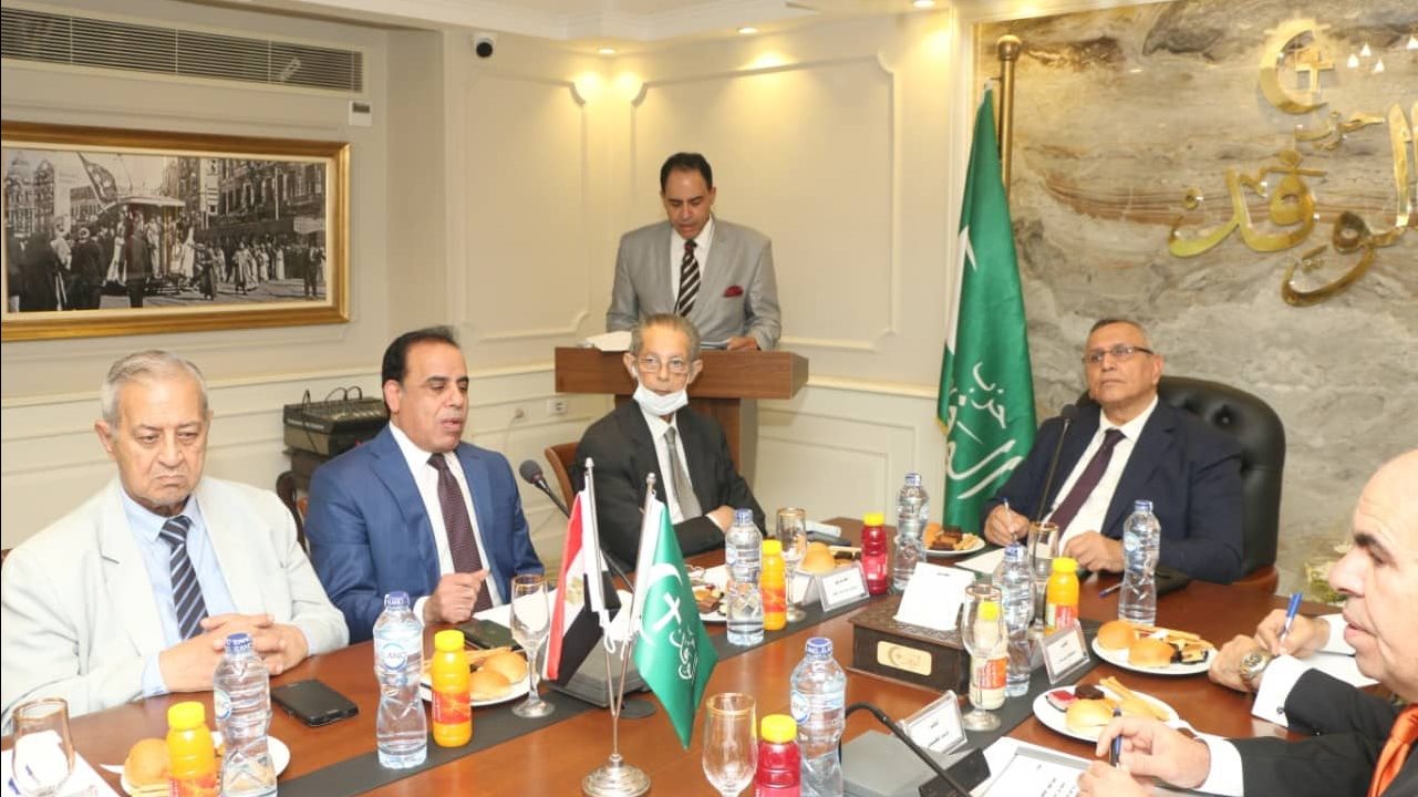 رئيس الوفد يستمع لمقترحات أعضاء مجلسي النواب والشيوخ بالحزب