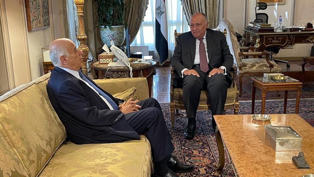 شكري يستقبل الرجوب بوزارة الخارجية 