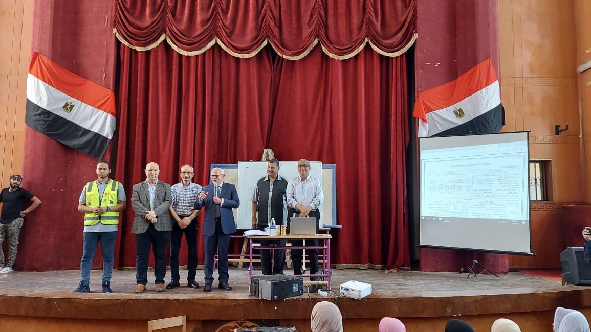 محافظ بورسعيد 