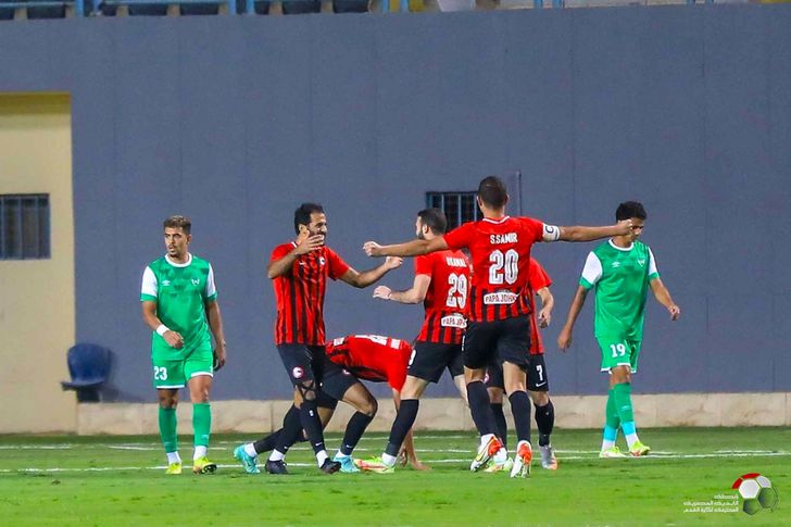 لقاء إيسترن كومباني وفيوتشر