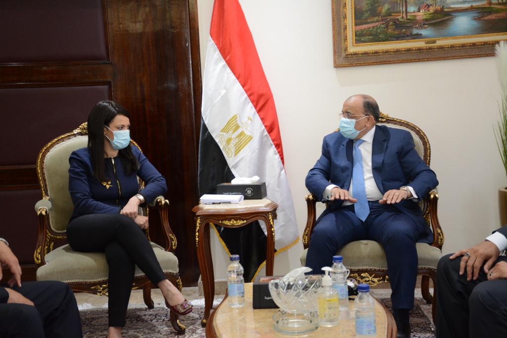 وزيرا التنمية المحلية والتعاون الدولي 