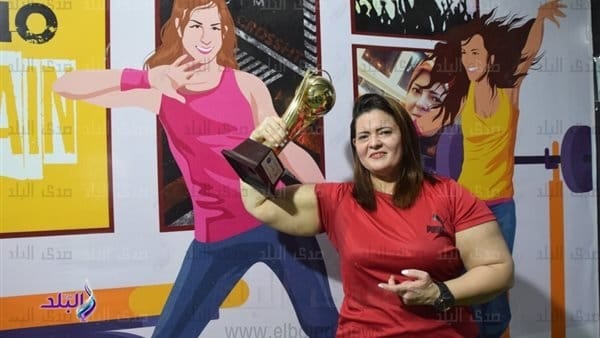 إيمان حجاب اٌوى أمراة بالوطن العربي