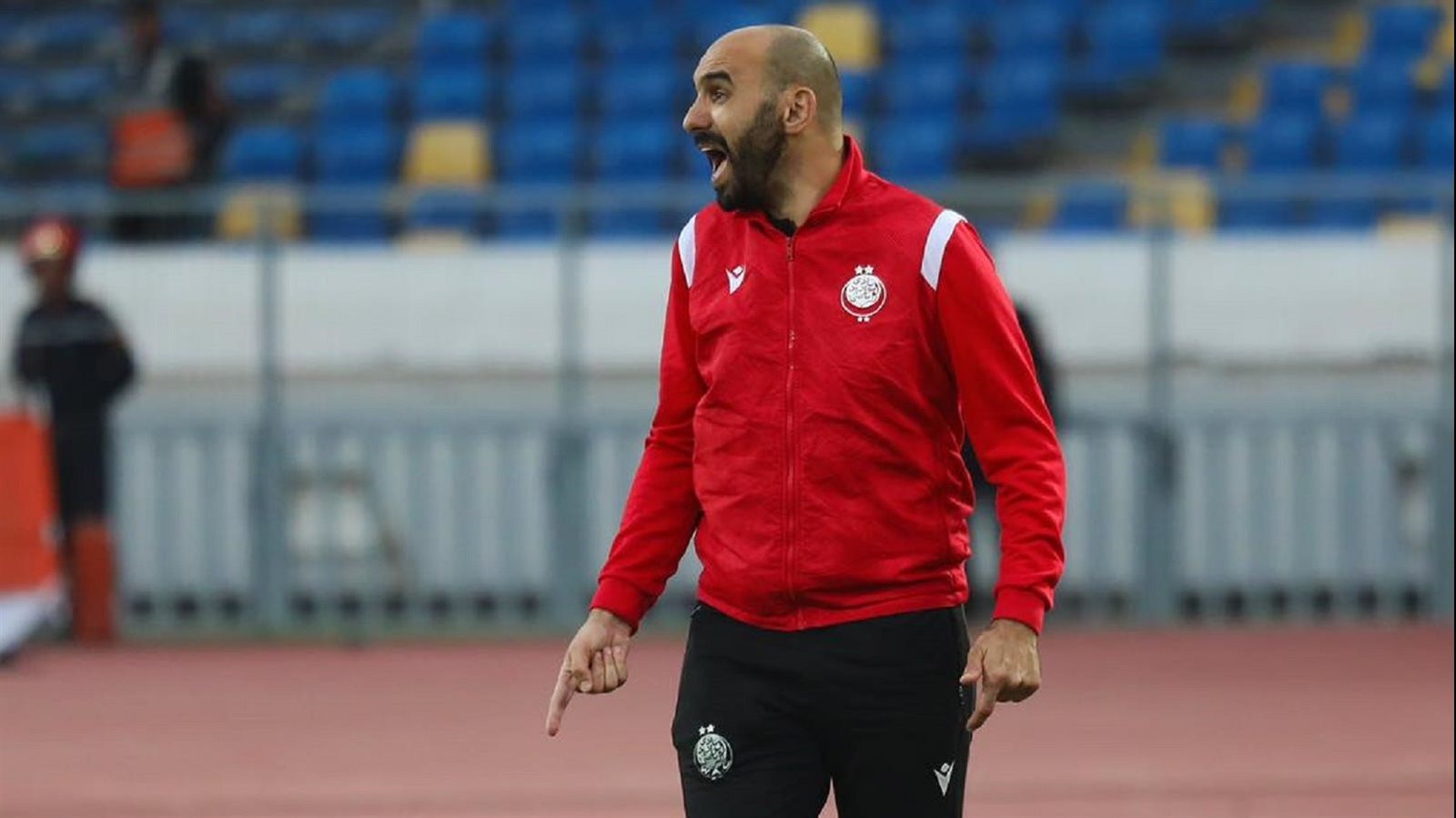 وليد الركراكي المدير الفني لنادي الوداد المغربي