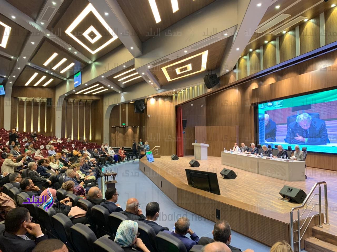 مؤتمر بحوث الشرق الأوسط بجامعة عين شمس 