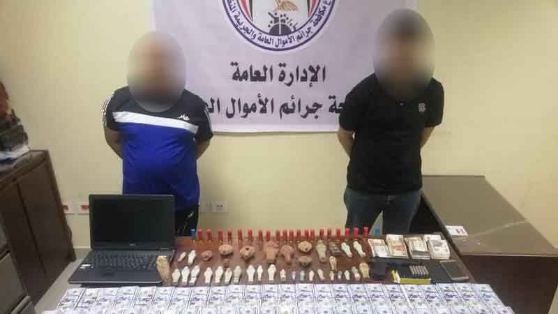 المتهمون 