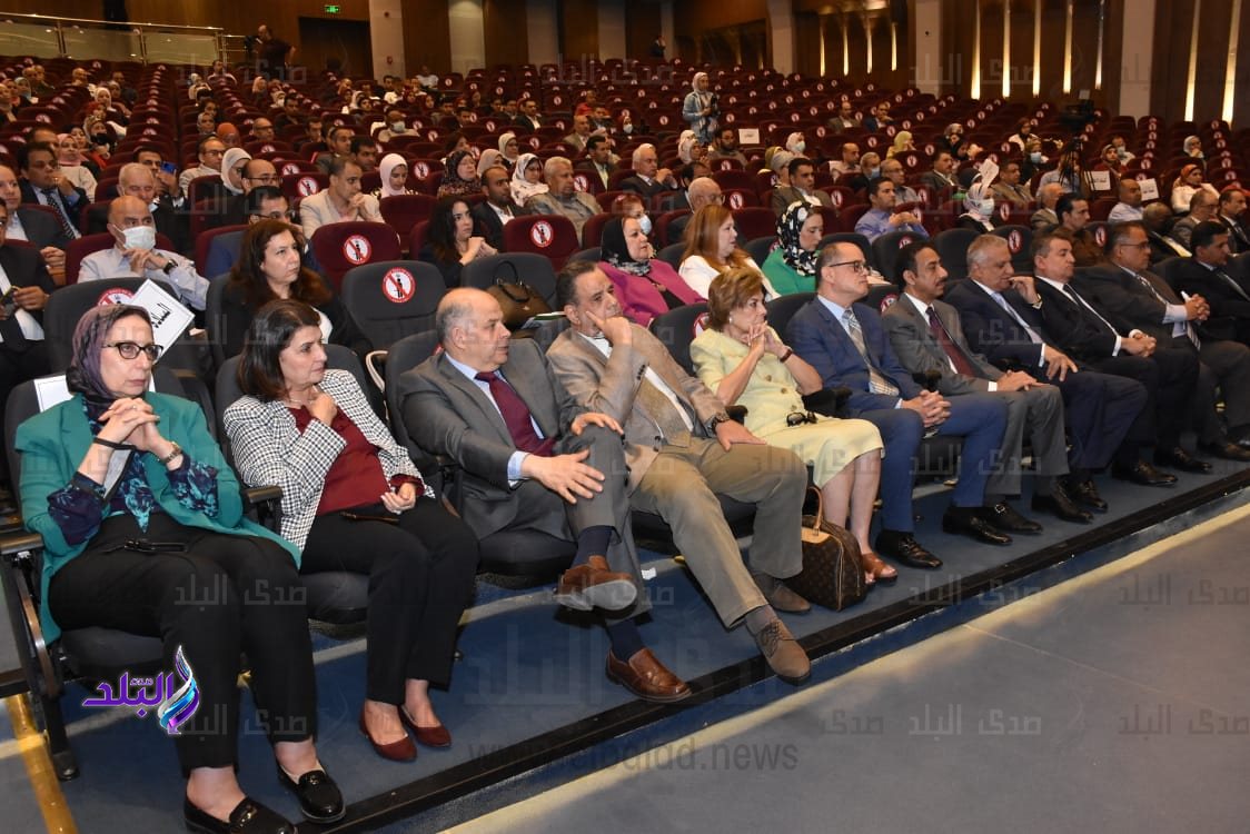 جامعة عين شمس تكرم نخبة من الوزراء والسفراء و الدبلوماسيين