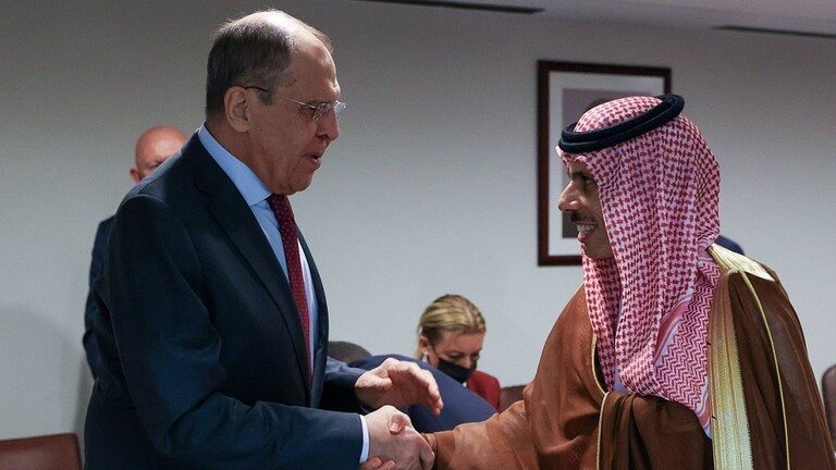 فيصل بن فرحان وسيرجي لافروف