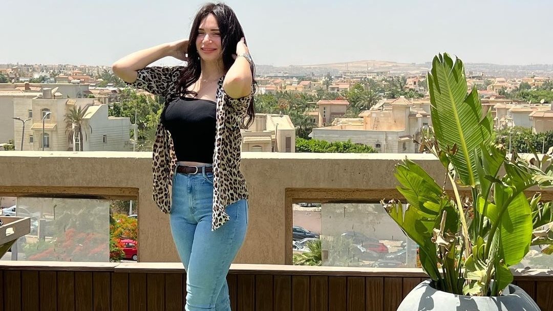 غادة فتحي خطيبة المطرب محمد رشاد
