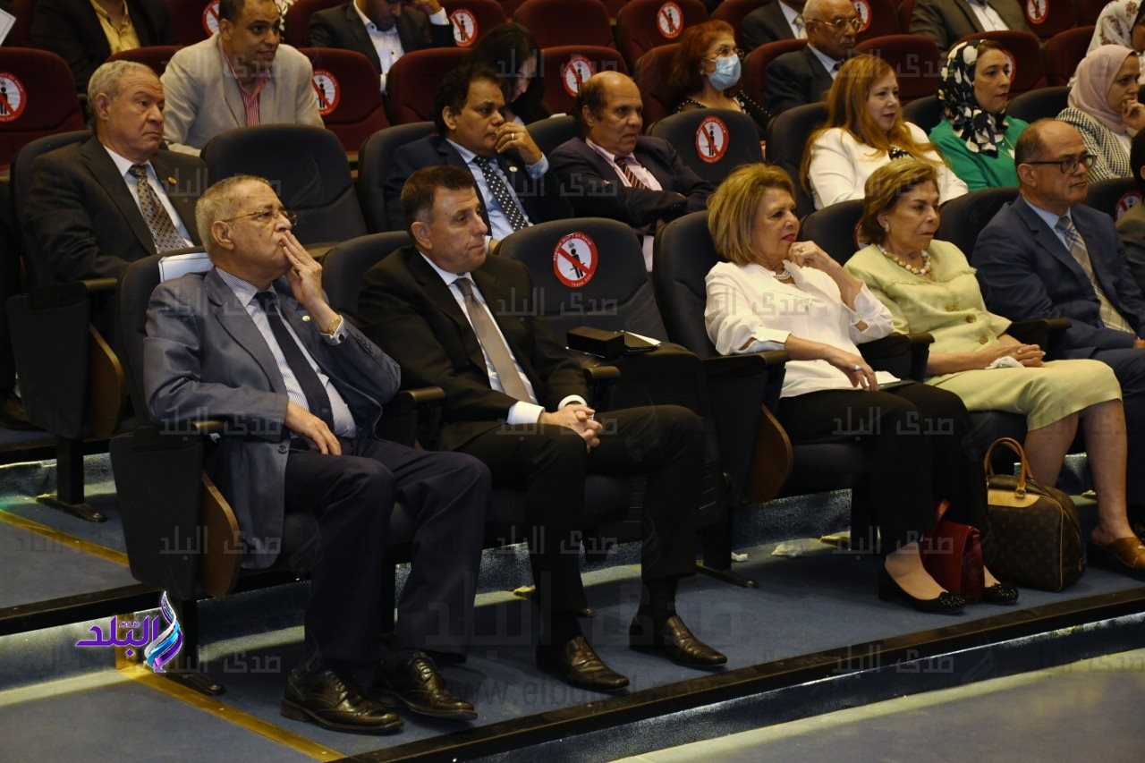 جامعة عين شمس 