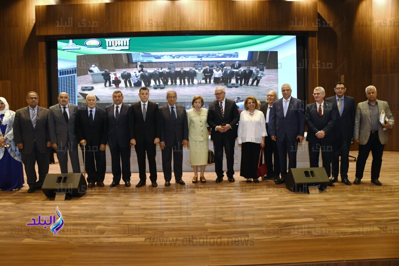 جامعة عين شمس 