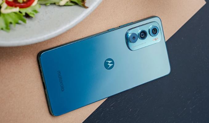 هاتف موتورولا Moto Edge 30