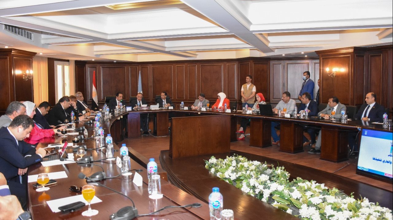 محافظ الإسكندرية يستقبل لجنة النقل والمواصلات