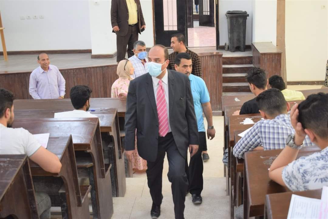 رئيس جامعة العريش يتفقد لجان الامتحانات 