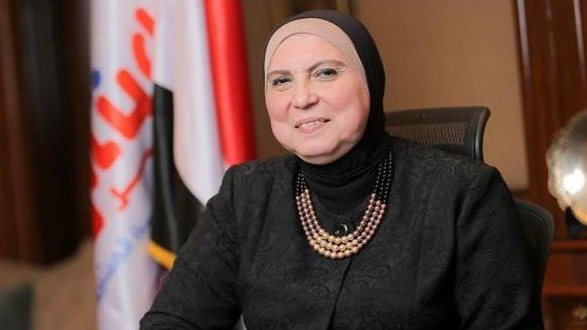 نيفين جامع