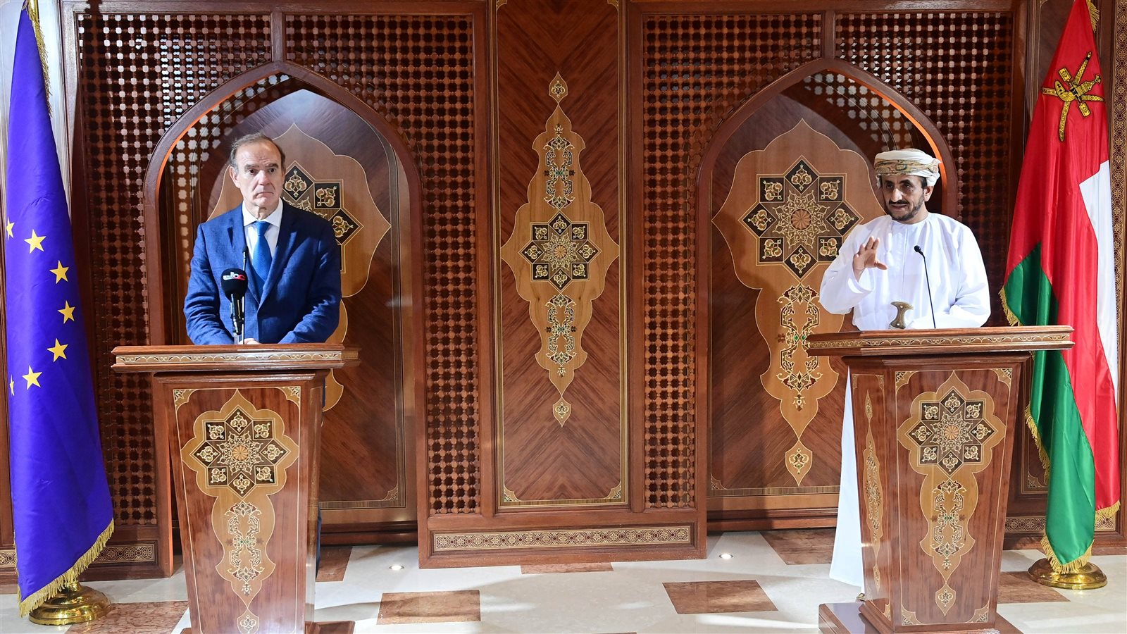جانب من المؤتمر 