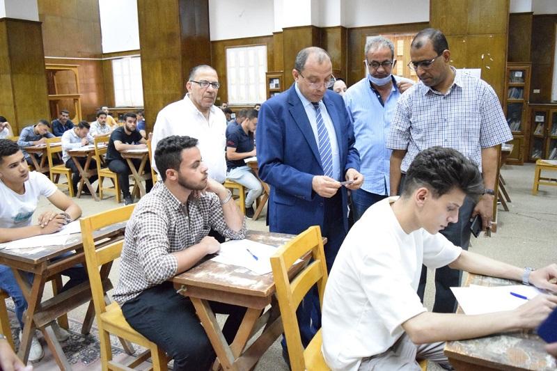 رئيس جامعة بني سويف 