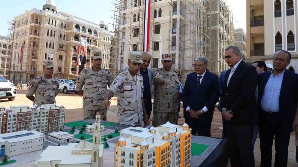 محافظ المنيا يتفقد إنشاء 78 عمارة 