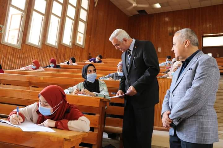 رئيس جامعة المنوفية رئيس جامعة المنوفية