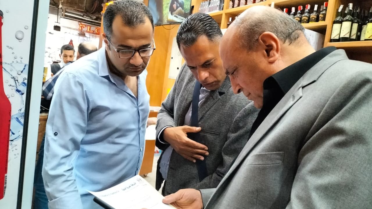 وكيل وزارة التموين يقود حملات على المحال والأسواق 