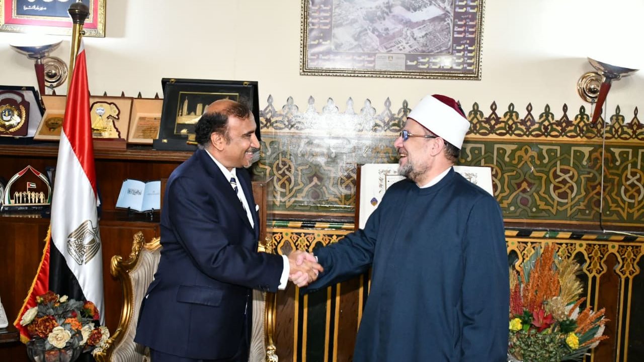 وزير الأوقاف وزير الأوقاف