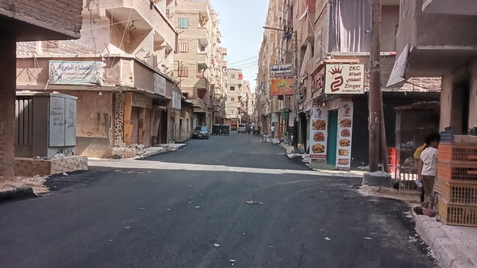 أعمال الرصف بمدينة القوصية 
